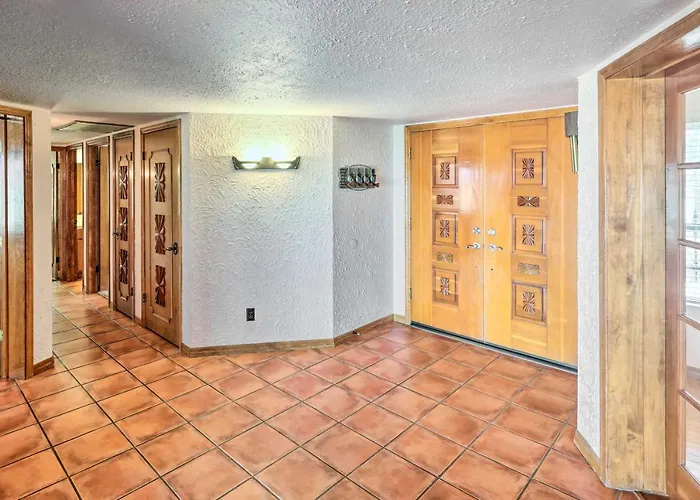 Holiday home Patio & Panoramic Views: Hillside Havasu