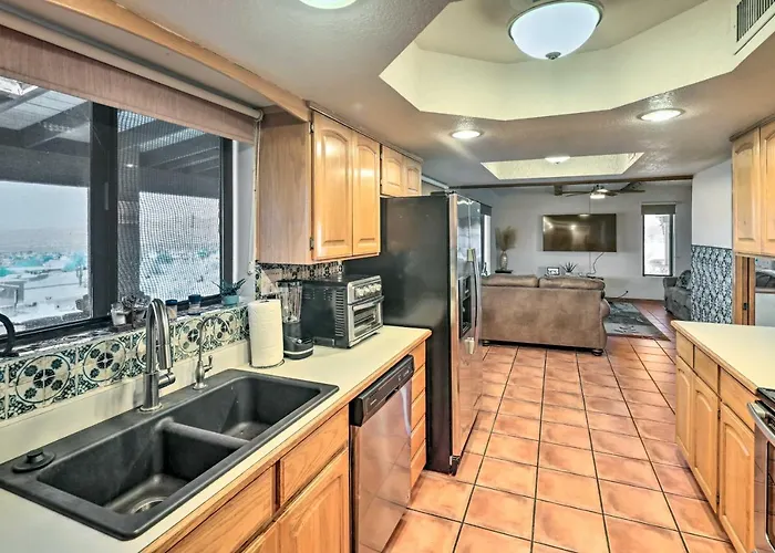 Patio & Panoramic Views: Hillside Havasu Holiday home Lake Havasu City